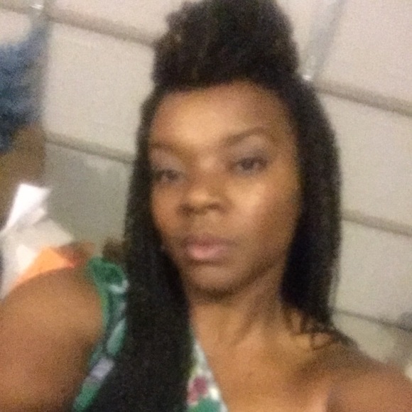 Meet your Posher, Wonda - Picture 2 of 2